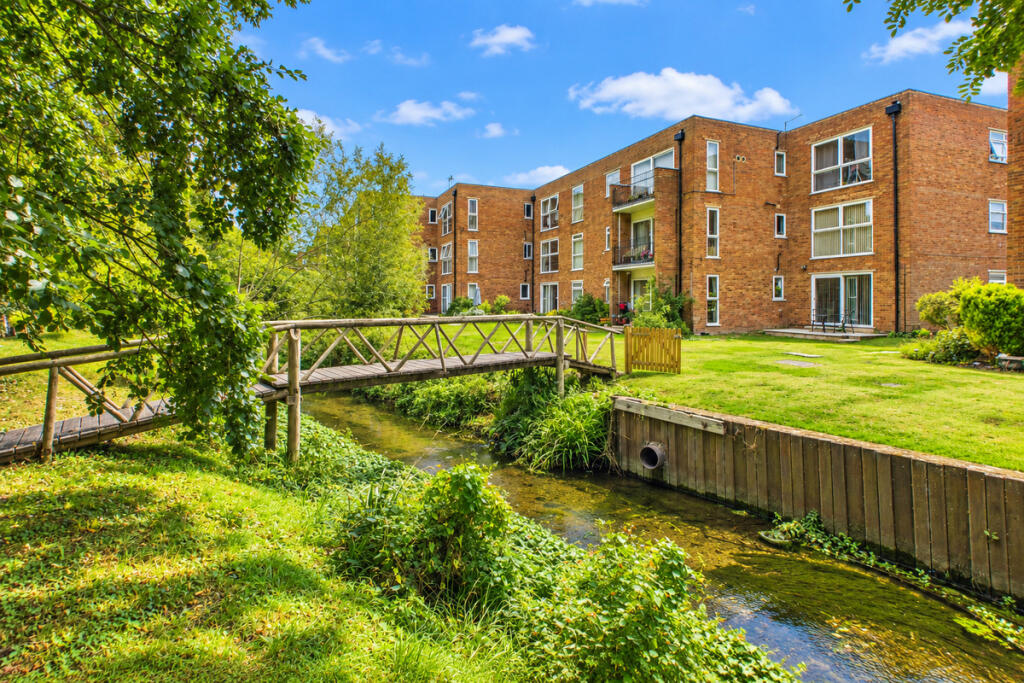 Main image of property: River Park, Boxmoor, HP1