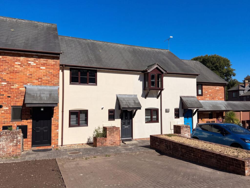 Main image of property: Furzedown Mews, Hythe, SO45