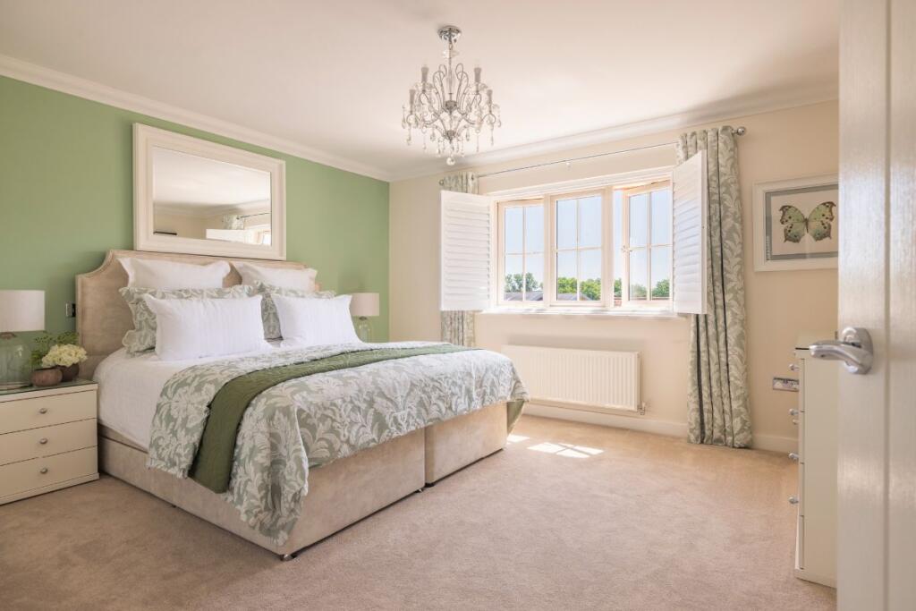 Main image of property: Parsonage Croft, Etchingham