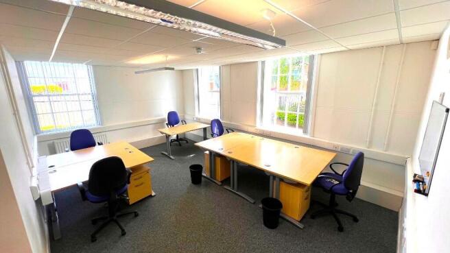 Office F7