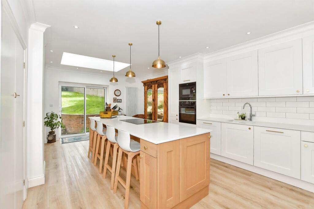 Main image of property: The Street Adisham CT3