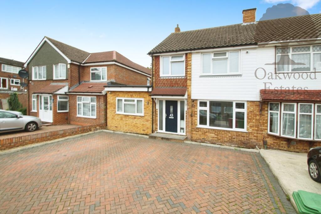 Main image of property: Dawley Ride, Colnbrook, SL3