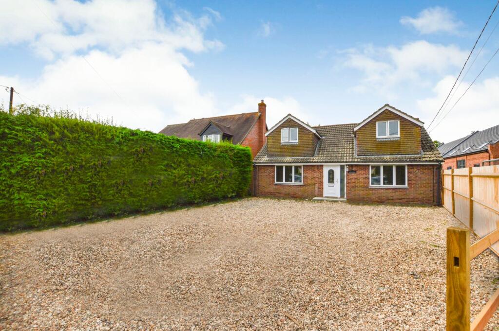 Main image of property: Aldermaston Road, Pamber End, Tadley, Hampshire, RG26
