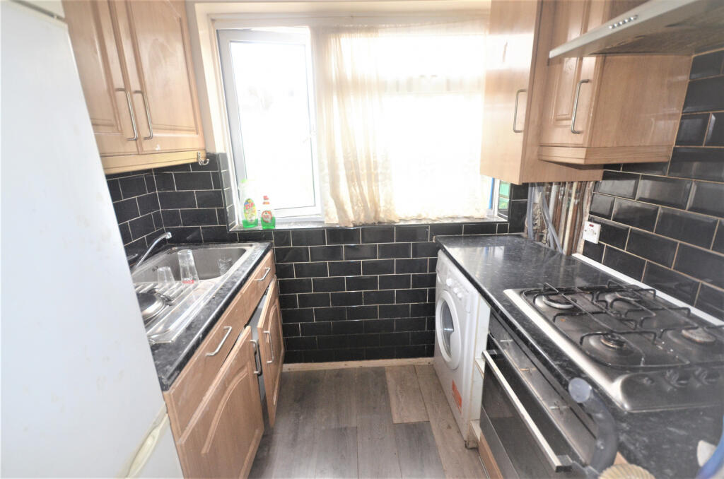 Main image of property: Fullwell Avenue, IG5 0RA