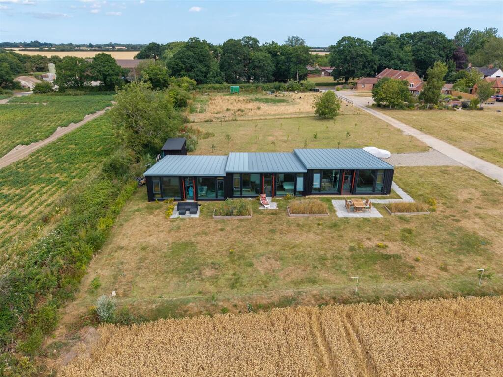 Main image of property: Hickling Road, Sutton, NR12