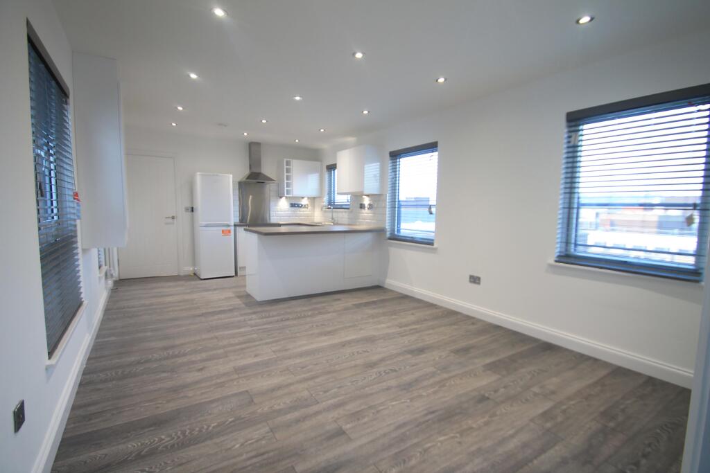Main image of property: Hatters Court, LU1