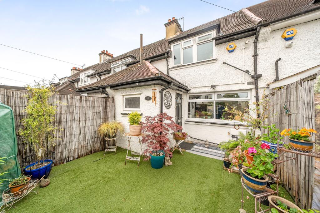 Main image of property: Horton Hill, Epsom, KT19