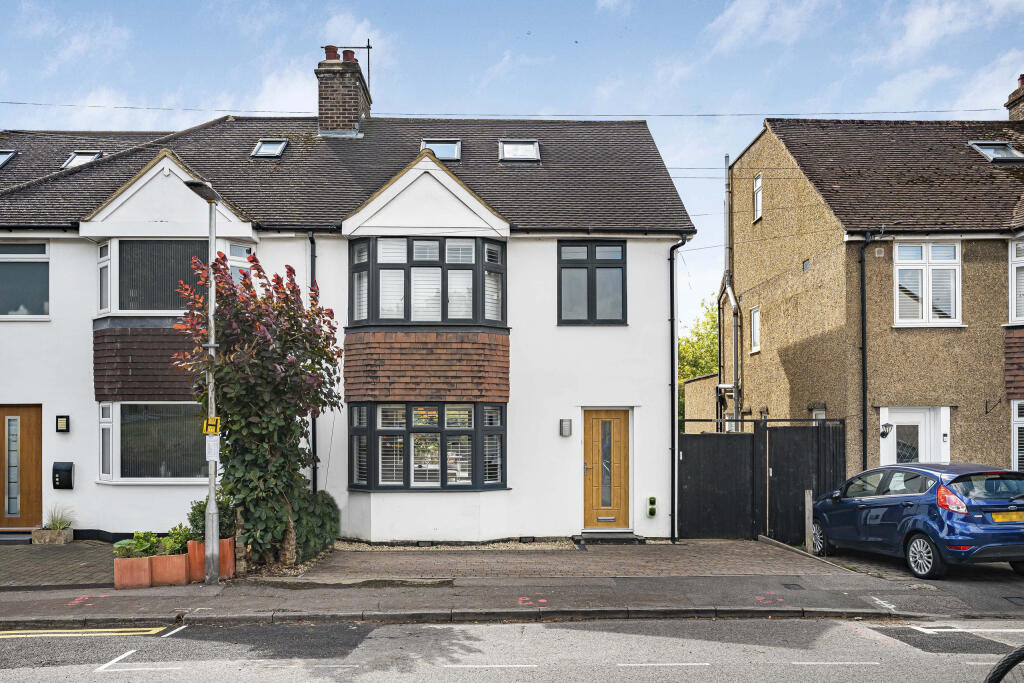 Main image of property: Kingsland Road, Boxmoor Village, Hemel Hempstead, Hertfordshire
