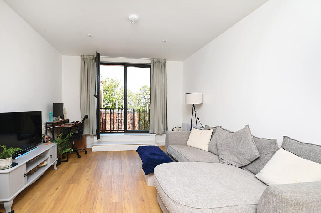 Main image of property: Farnborough Road, Farnborough, GU14