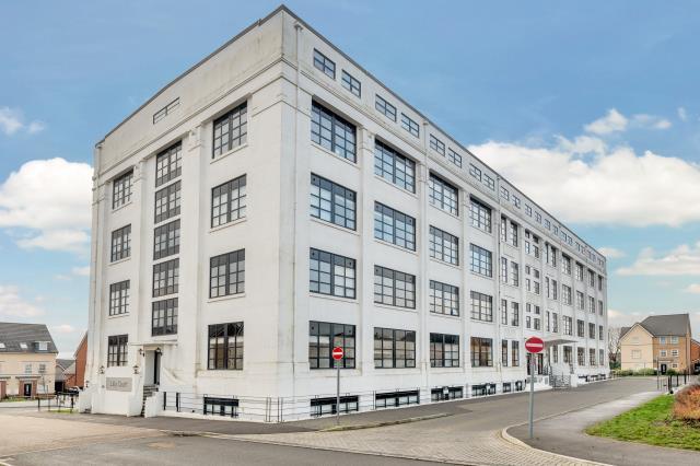 Main image of property: Fullbrook Drive, Basingstoke, Hampshire