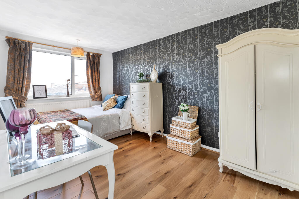Main image of property: Campkin Road, Cambridge, Cambridgeshire, CB4