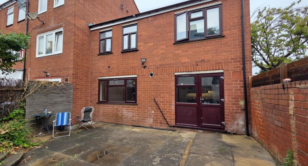 Main image of property: Oulton Close, London, E5