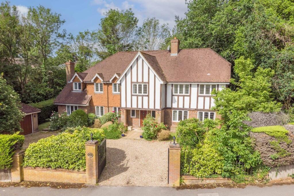 Main image of property: South Park Drive, Gerrards Cross, SL9