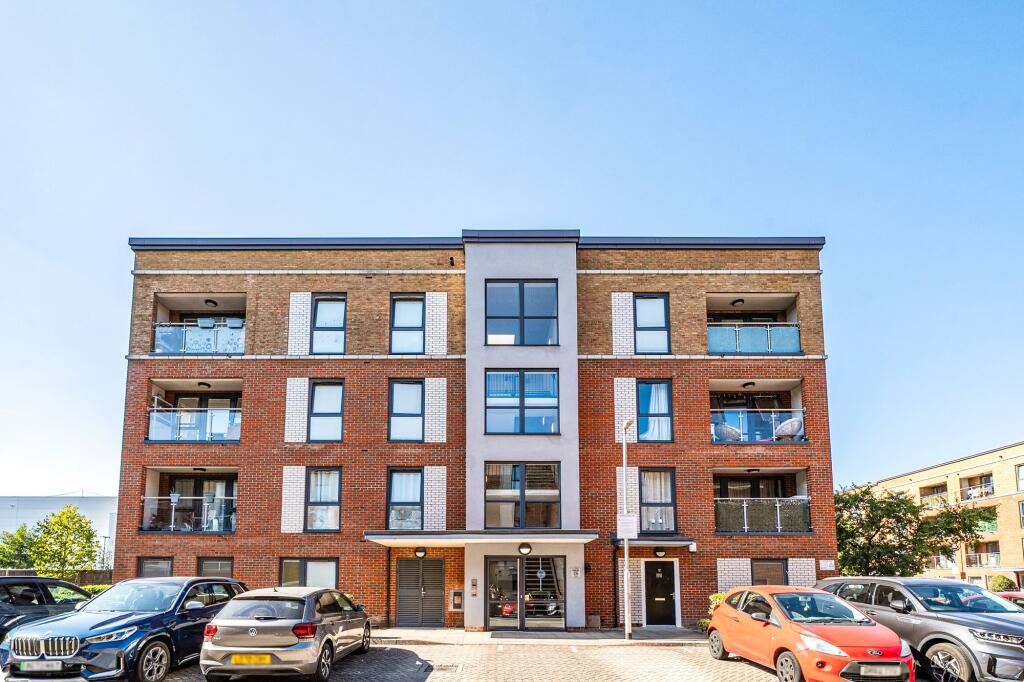 Main image of property: Arla Place, Ruislip, HA4