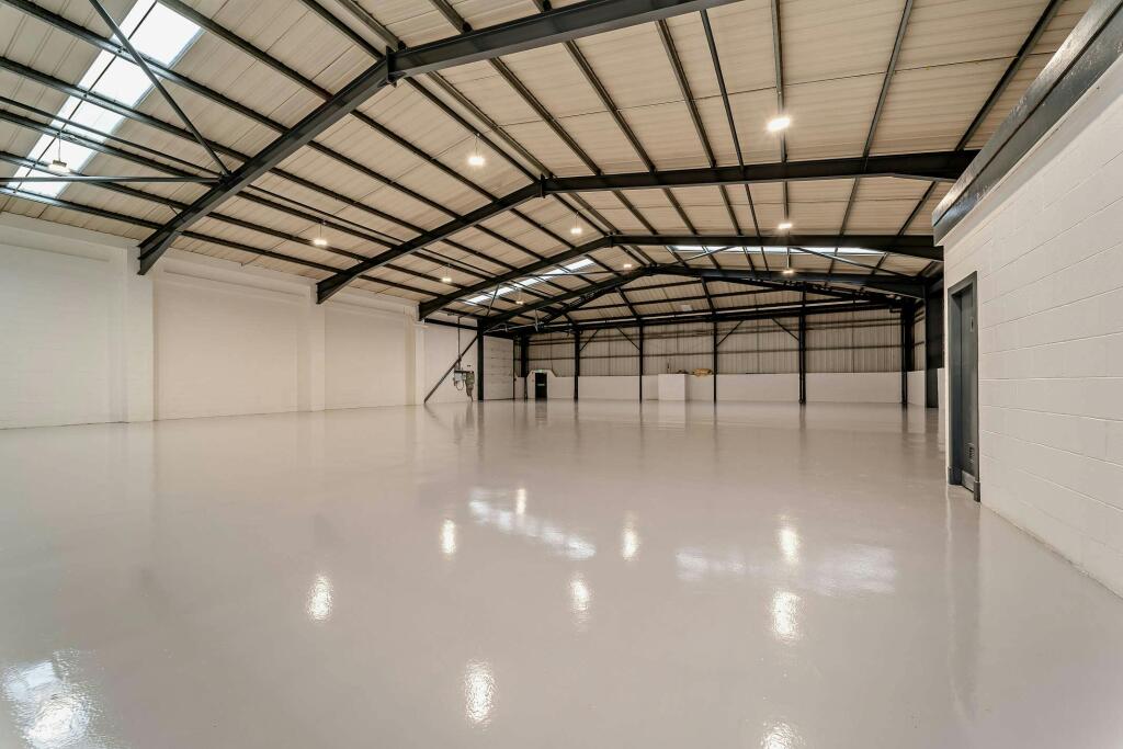 8705115-interior12-800.jpg