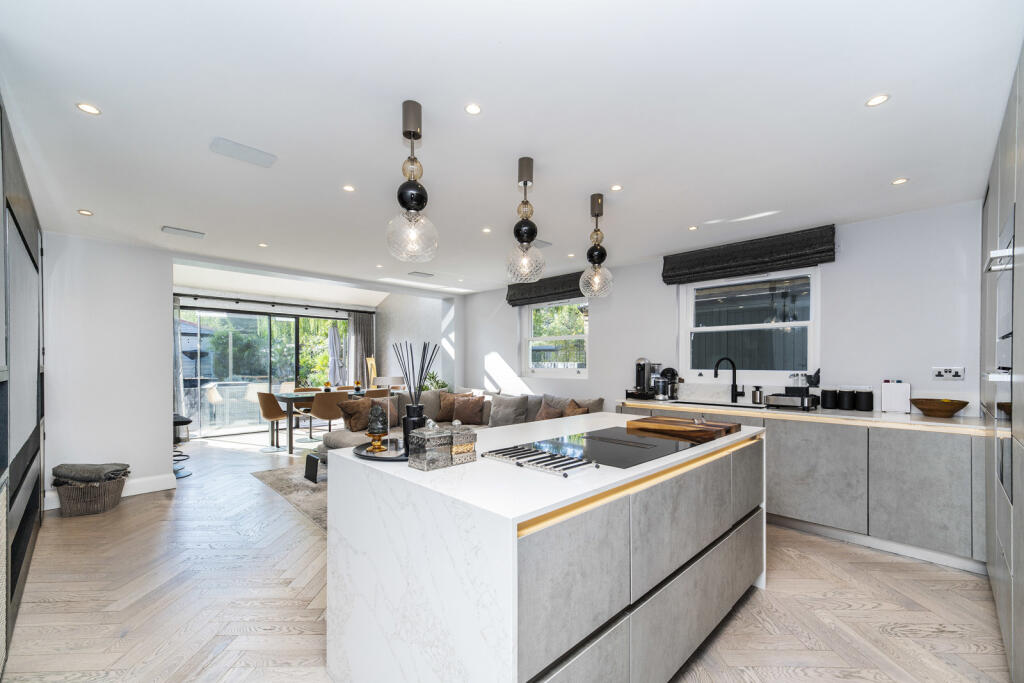 Main image of property: Hamilton Road, London, W5