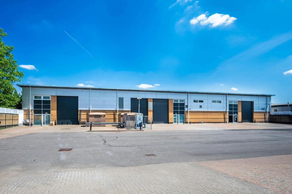 UNIT C ANCHORAGE POINT CHARLTON LONDON SE7_011.jpg