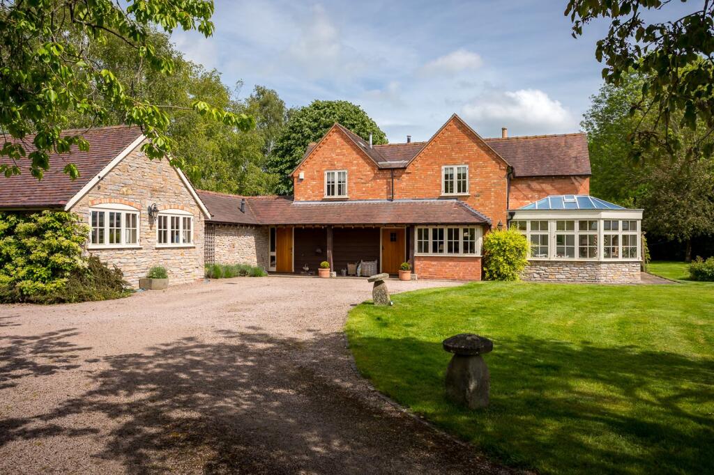Main image of property: Saleway, near Himbleton