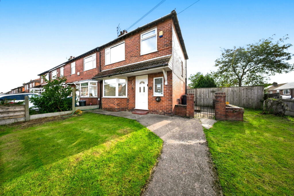 Main image of property: Dearden Avenue, Little Hulton, Manchester, M38 9GH