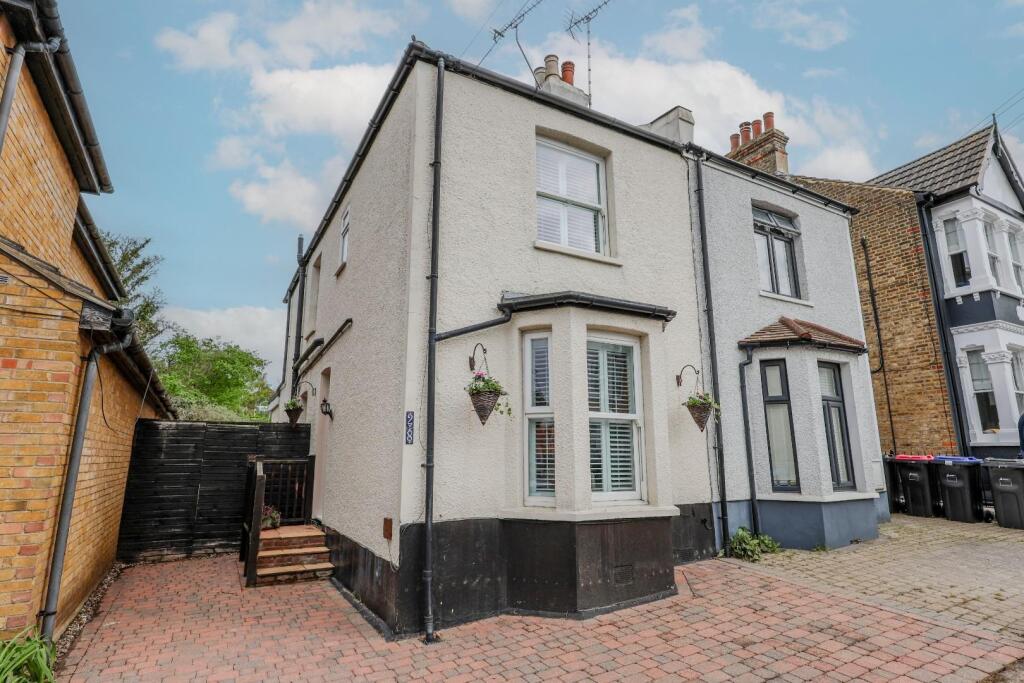 Main image of property: Lymington Avenue, Leigh-On-Sea