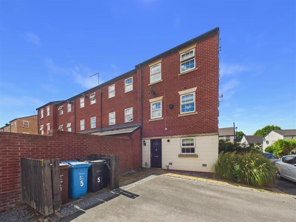 Main image of property: Boothferry Park Halt, Hull