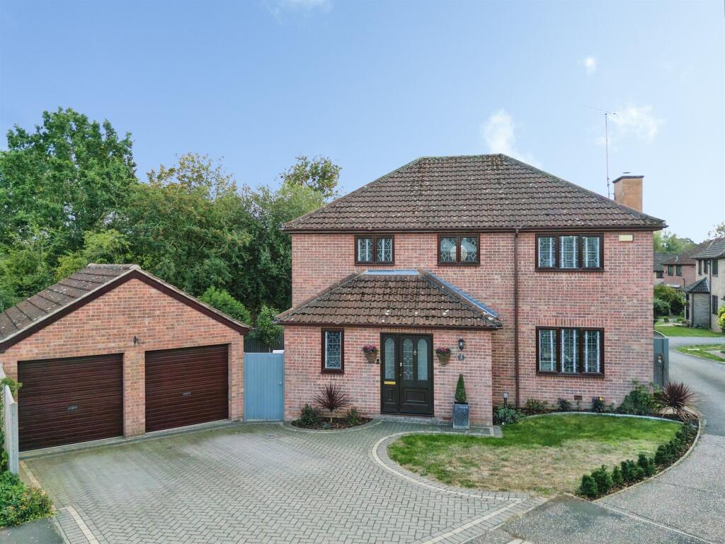 Main image of property: Doubleday Gardens, Braintree