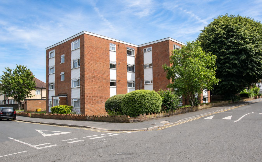 Main image of property: Rossendon Court, Clarendon Road, SM6