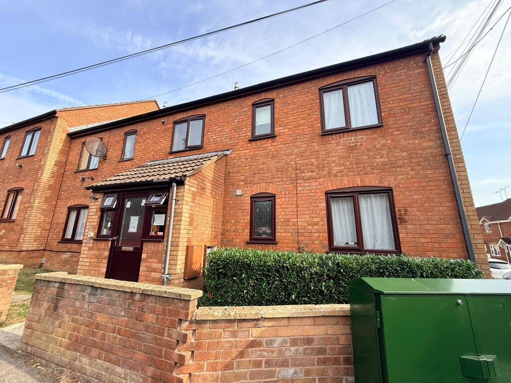 Main image of property: Seaton Court, Seaton Road, Yeovil, Somerset, BA20 2AW