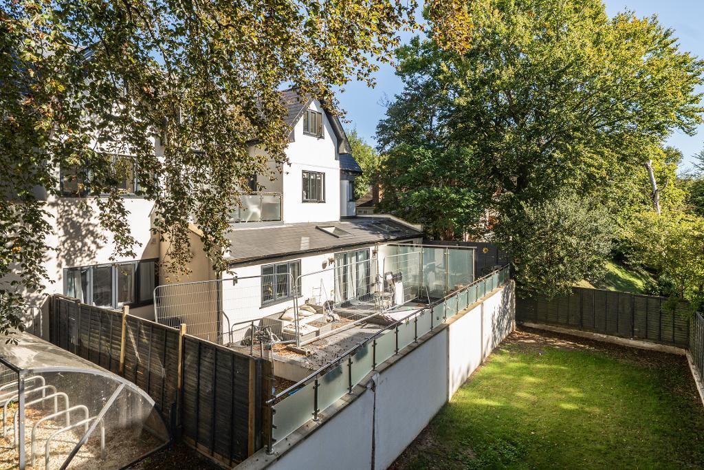 Main image of property: West Hill, South Croydon, Surrey, CR2 0SA