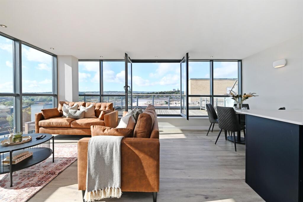 Main image of property: 806 West One Panorama, City Centre, S1