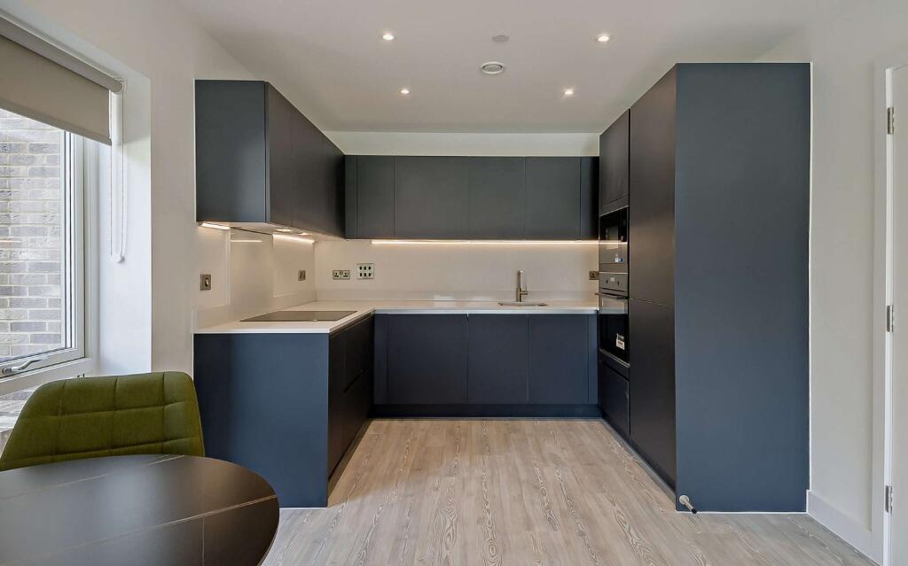 Main image of property: De Bruyne Street, Cambridge, Cambridgeshire, CB5