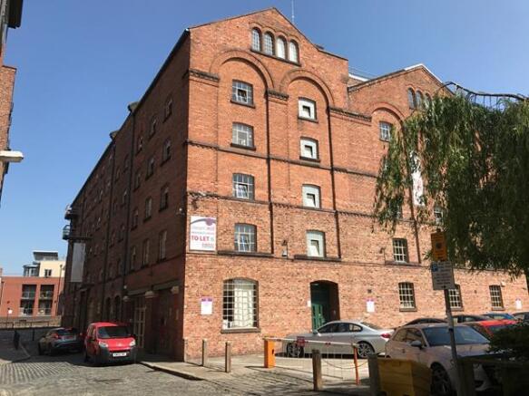 Photo 11
