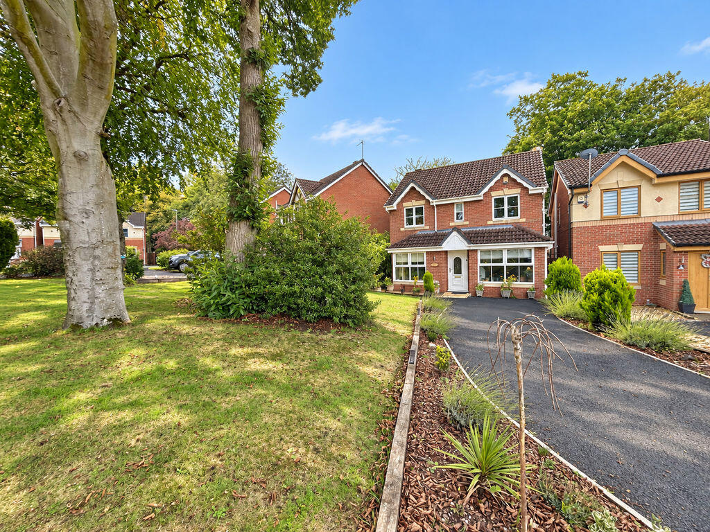 Main image of property: The Oaks, Bloxwich, Walsall, WS3 2NY