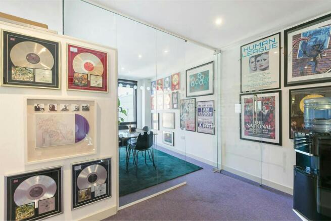 38cb64e98fd6eec5fb7a887c73f440d5thetimberyardunit15drysdalestreetn16ndhoxtonshoreditchofficestudiointernal8dominionlondon.jpg