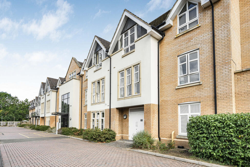 Main image of property: The Moors, Kidlington, OX5