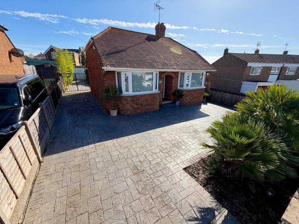 Main image of property: Clifftown Gardens, Herne Bay, CT6 8DE
