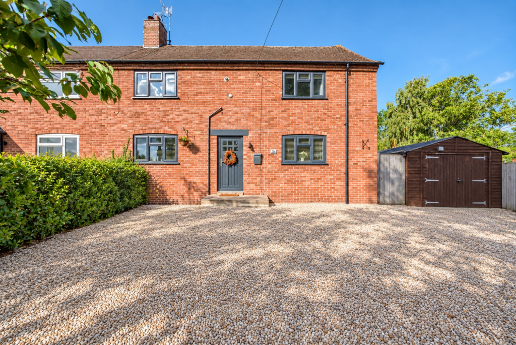Main image of property: Highfield Close, Snitterfield, CV37