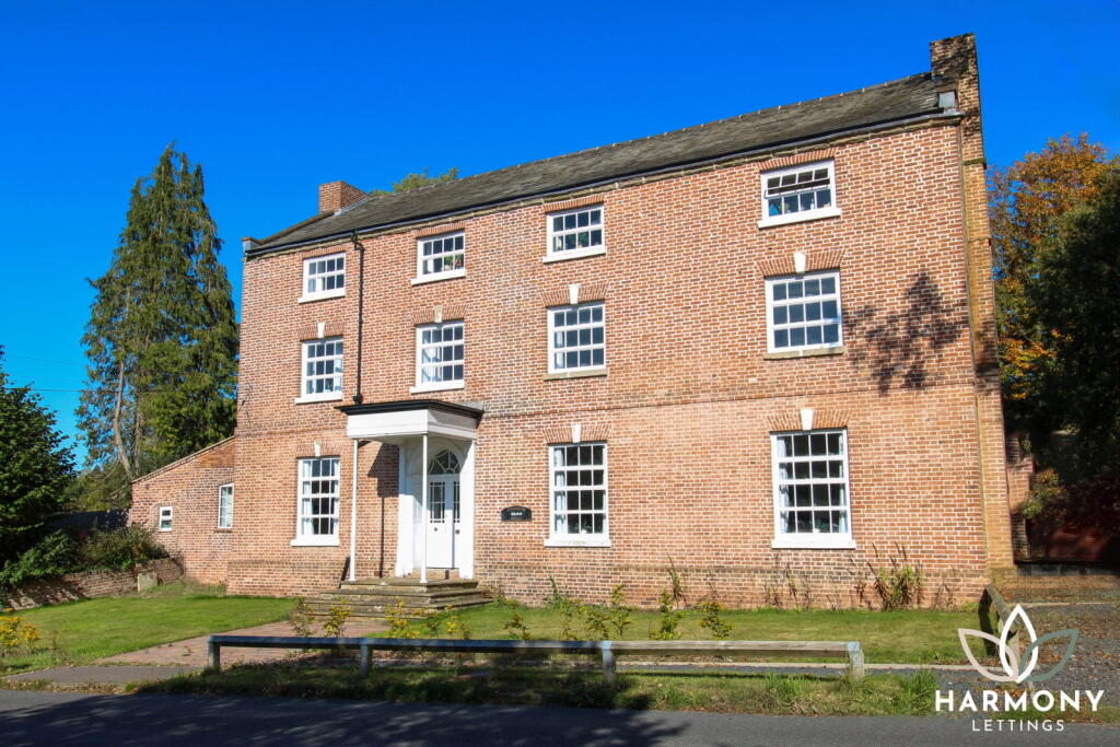 Main image of property: Alcester Road, Tardebigge, Bromsgrove, B60 1NE