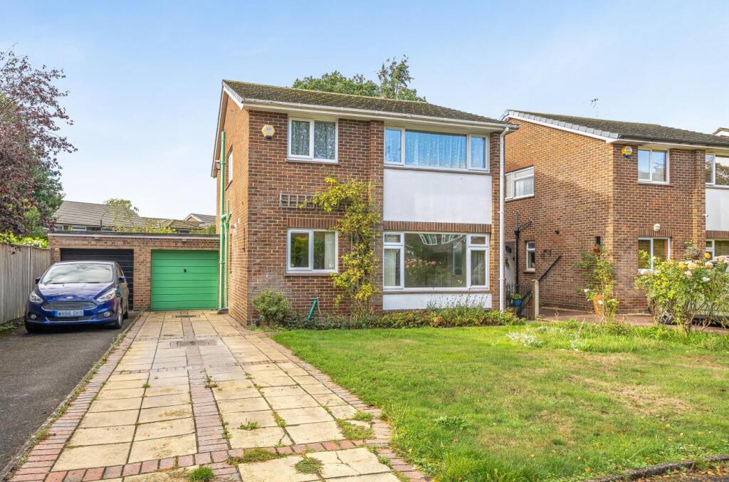 Main image of property: Heathfield Road, Hiltingbury, Chandler's Ford