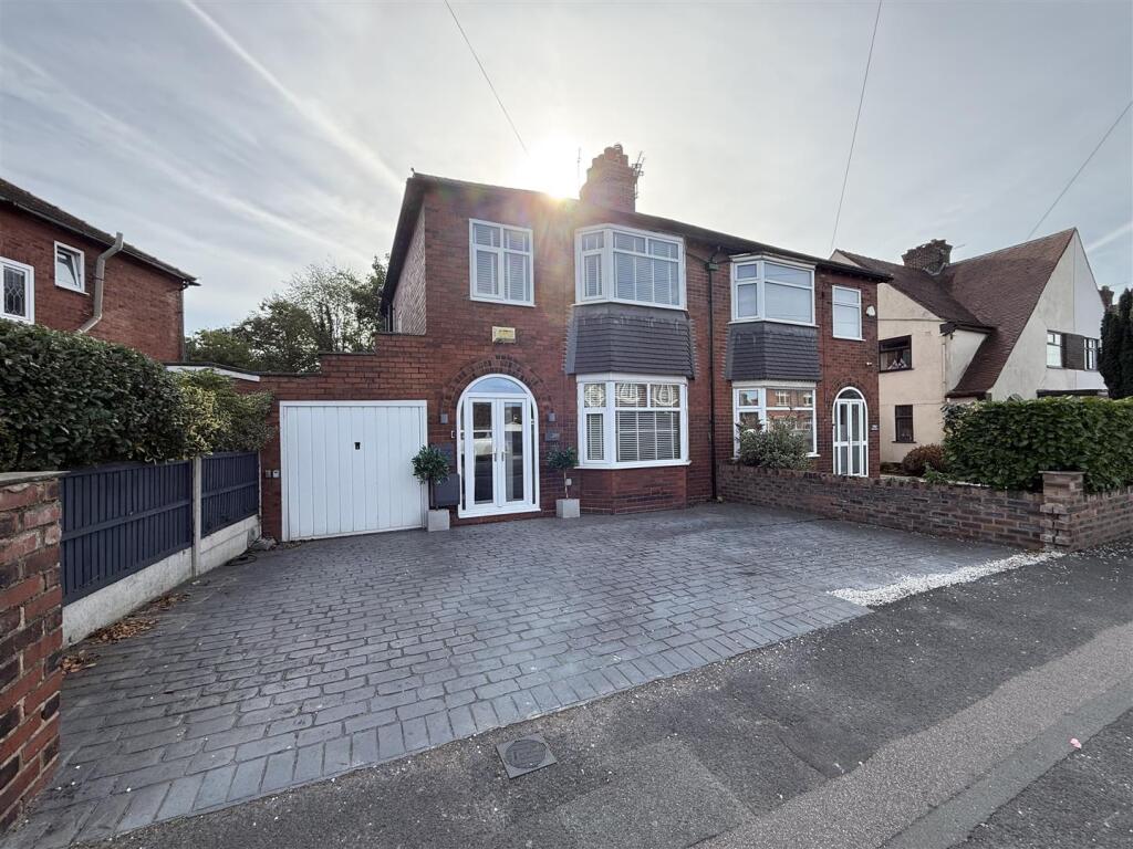 Main image of property: Cheetham Hill Road, Dukinfield