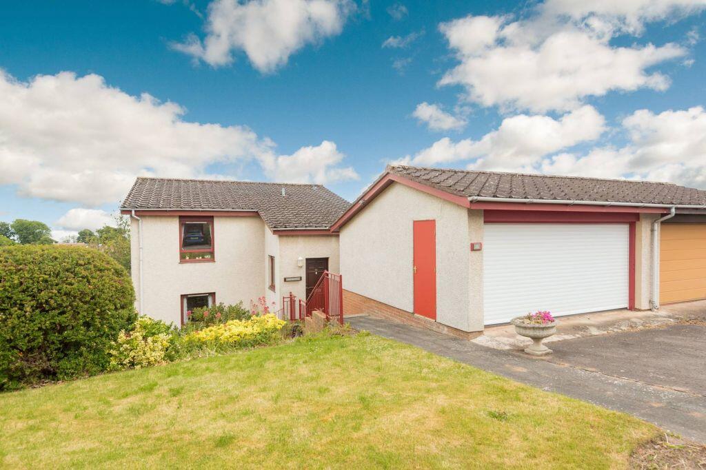 Main image of property: 26 Macnair Avenue, North Berwick, EH39 4QY