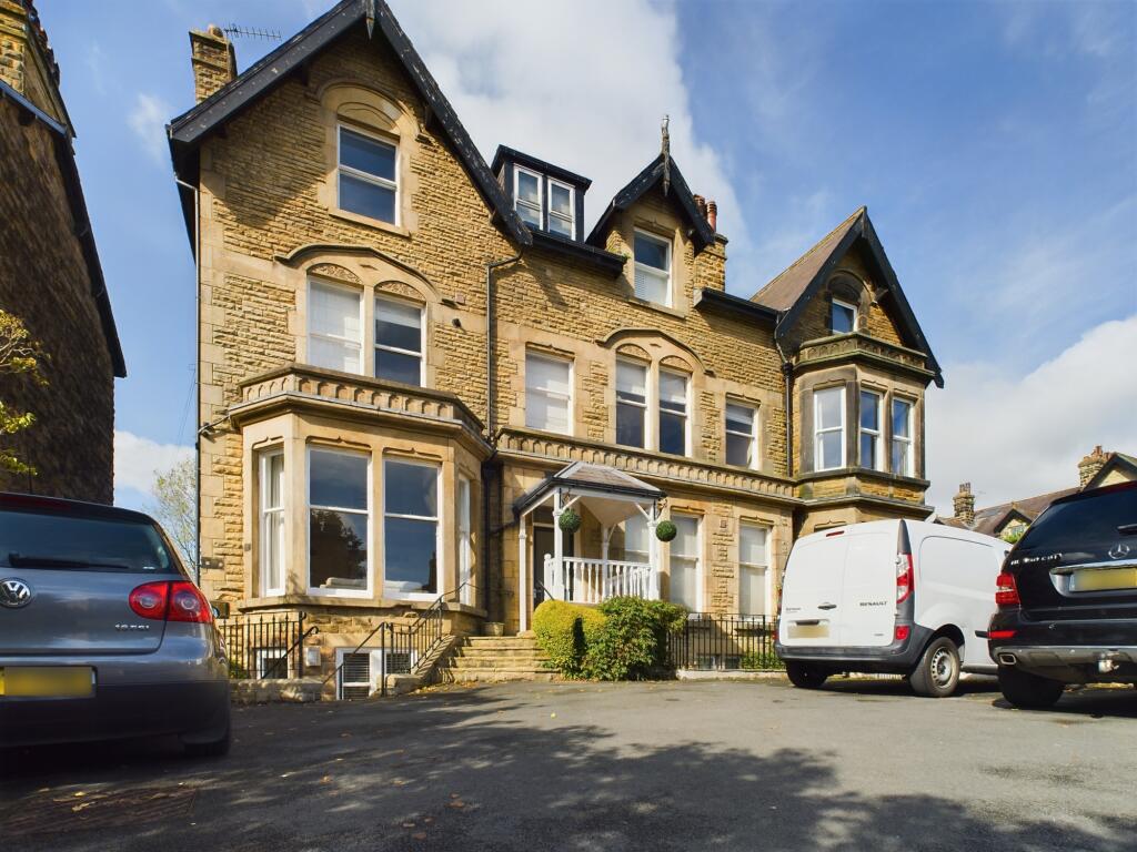 Main image of property: Kings Road, Harrogate, HG1
