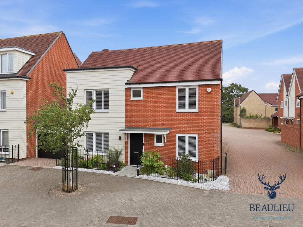 Main image of property: Fairway Drive, Chelmsford, CM3 3