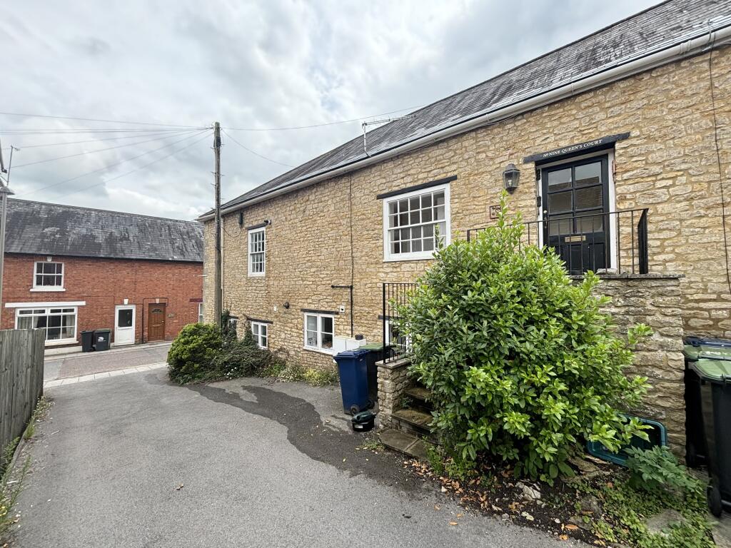 Main image of property: Queens Court, Queen Street, Gillingham