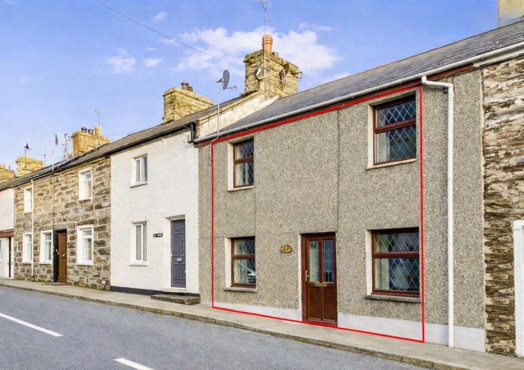Main image of property: 24 High Street, Talsarnau
