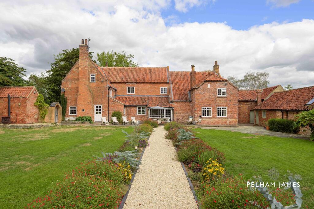 Main image of property: Flawborough, Nottingham, NG13