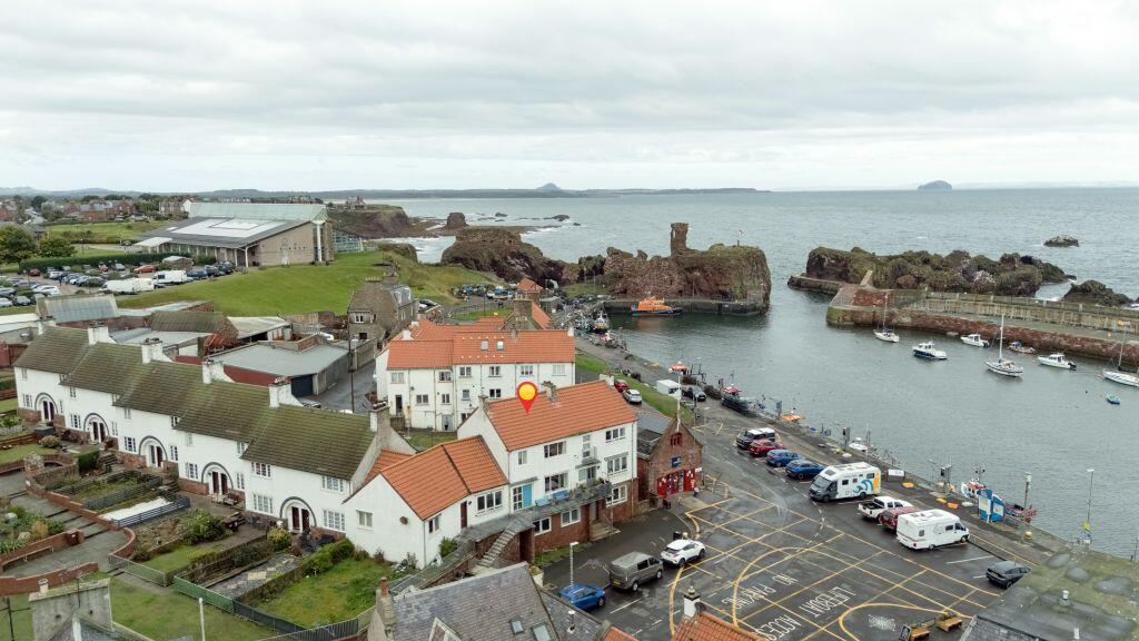 Main image of property: 5 Victoria Place, Dunbar, EH42 1HS