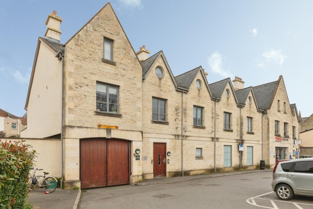 Main image of property: Courthouse Place, Bath
