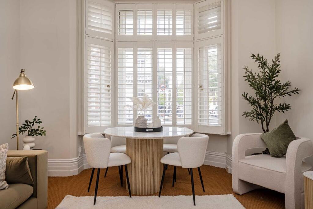 Main image of property: Oakley Street, Chelsea