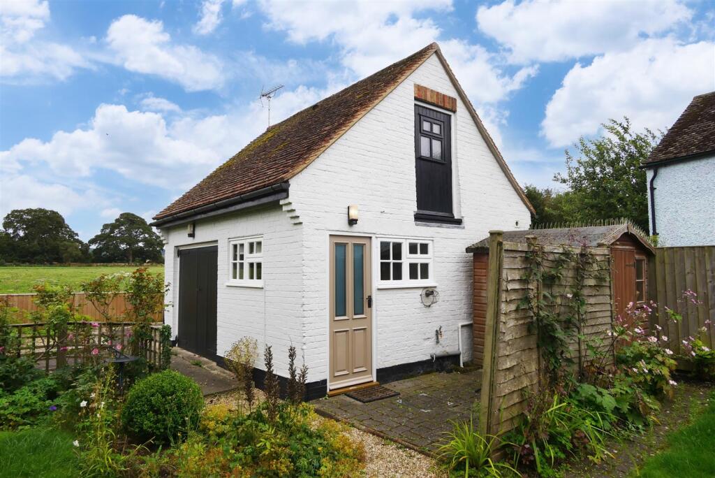 Main image of property: The Goggs, Watlington